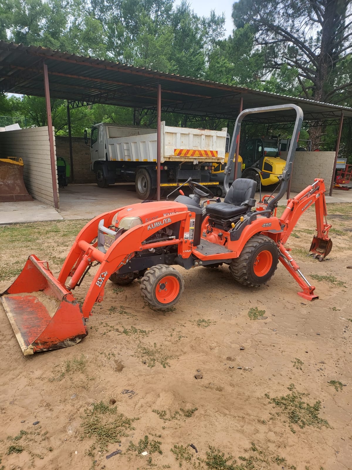 Kubota LA240 Farmer Trade