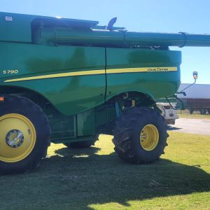 John Deere S790