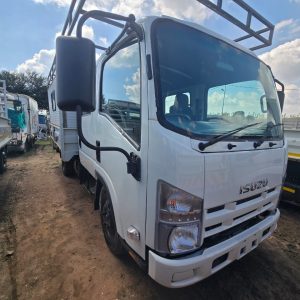 Isuzu NMR250