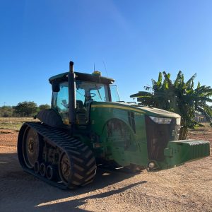 John Deere 8310