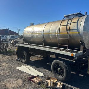 Stainless steel water tanker