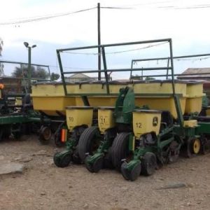 John Deere 1775 planter