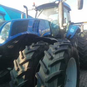 New holland T8380