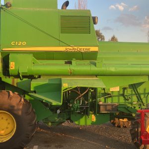 John Deere C120