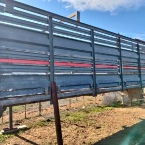 Bees en Skaap Vragbak