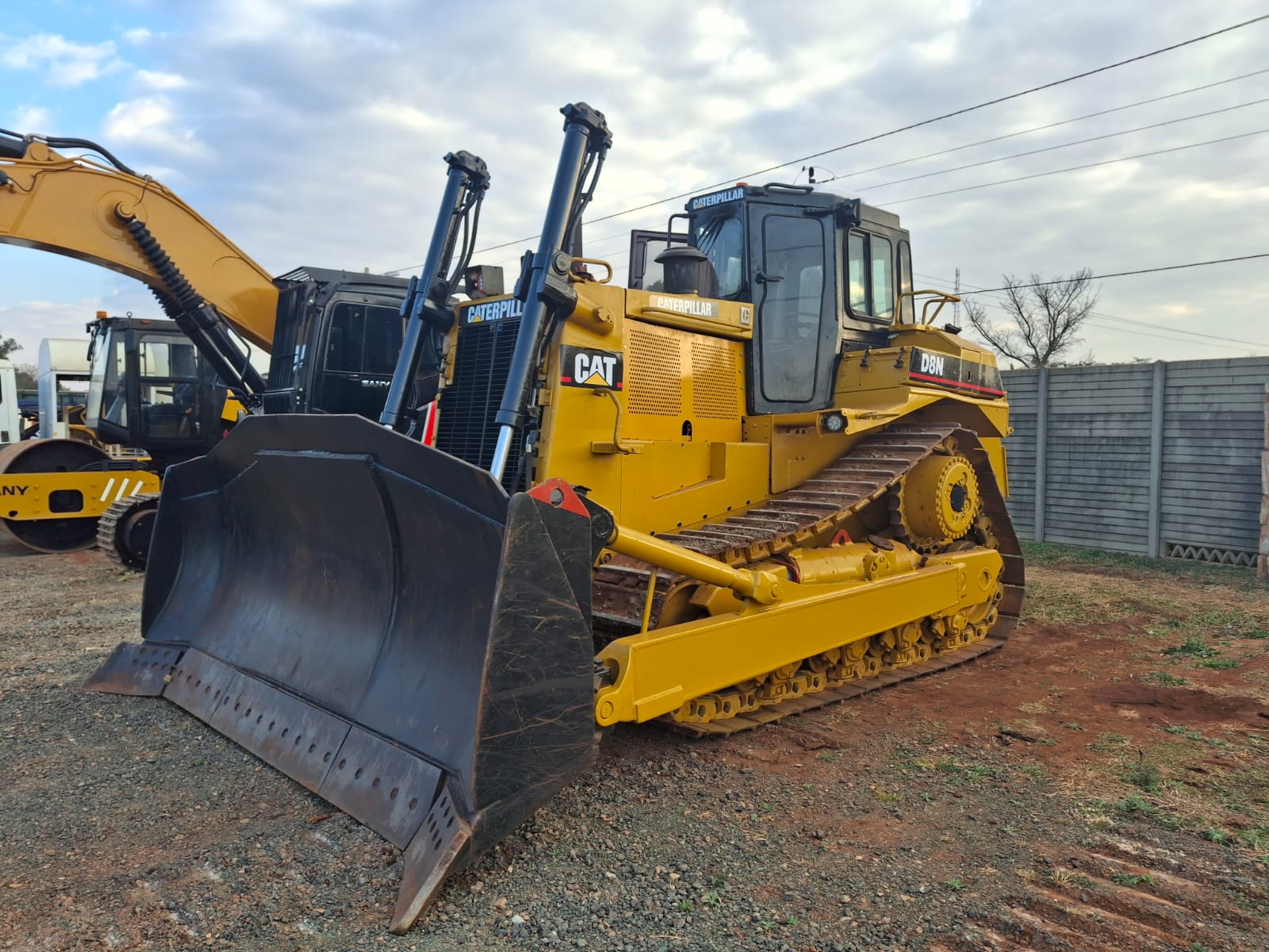 CAT D8N Dozer