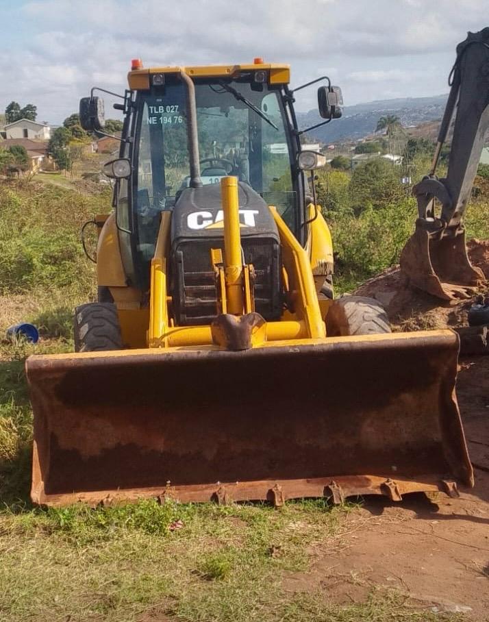 Cat 422E TLB - Farmer Trade