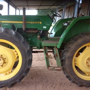 John Deere 5715 Platform Tractor (No Roof)
