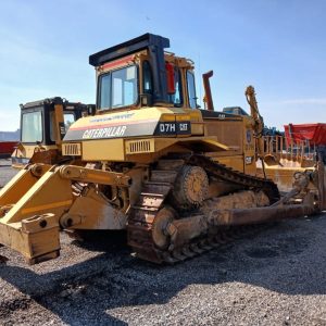 CAT D7H Dozer
