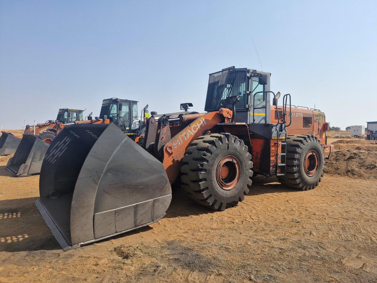 Hitachi ZW370-1 - Farmer Trade