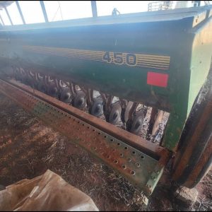 John Deere 450 Fine Seed Planter