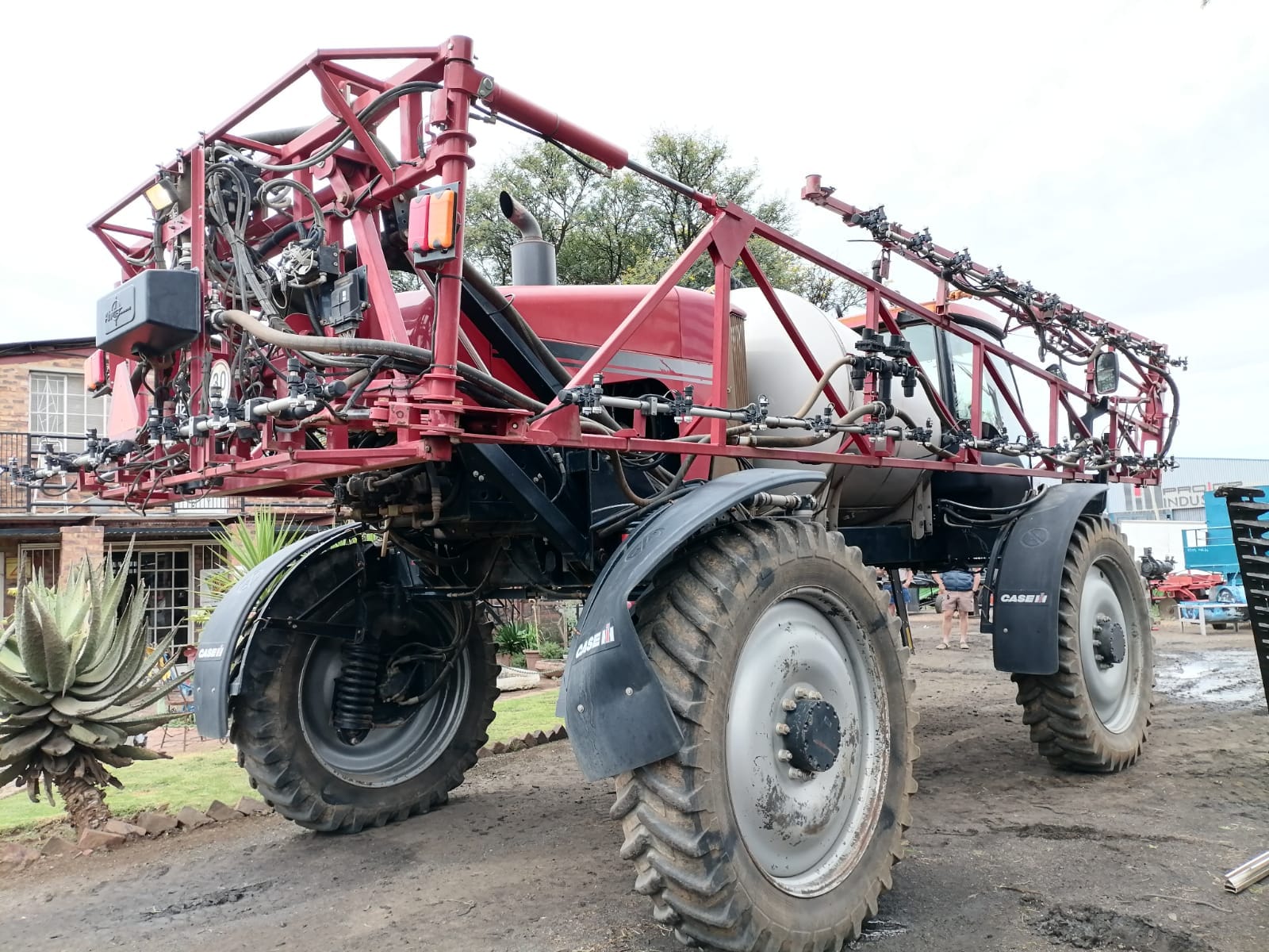 Case Patriot 3330 Heavy Duty Sprayer