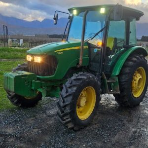 John Deere 5725