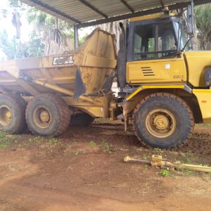 Bell B20D Dumpster truck