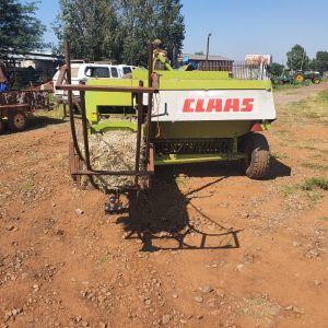 Class Markant 65 Baler