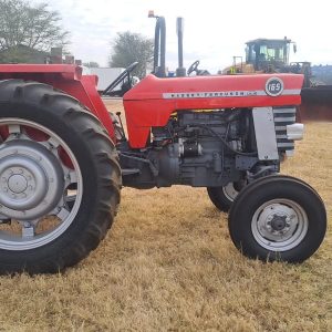 Massey- Ferguson 165