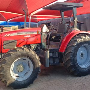 Massey Ferguson 5455