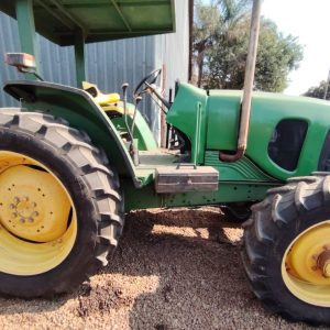 JOHN DEERE 6215