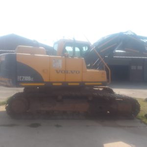 Volvo 20 ton excavator