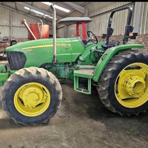 JOHN DEERE 5625 4X4