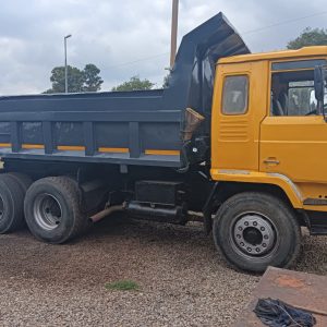 Nissan 10 cube Tipper Truck