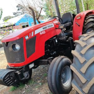 Massey Ferguson 440 Xstra