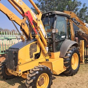 Case 580T