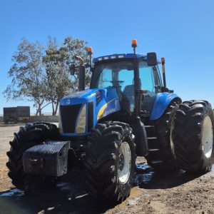 New Holland TG285