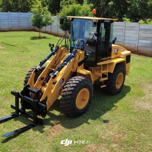 CAT IT14G – Front End Loader with Forks