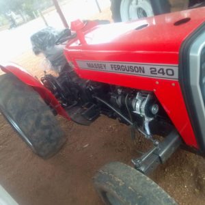 Massey Ferguson 240