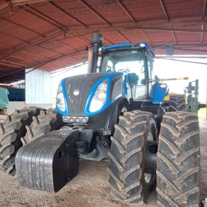 New Holland T8.330