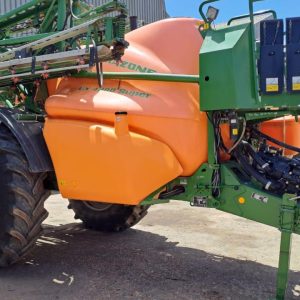 Amazone UX 4200 sprayer