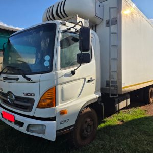 Hino 500